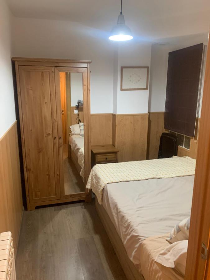 La Llar De Peramola Apartment Ngoại thất bức ảnh